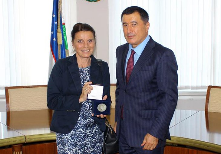 В ИСМИ прошла встреча с послом Франции в Узбекистане   
