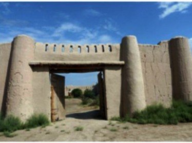 Древняя крепость в Хорезме стала туристическим комплексом