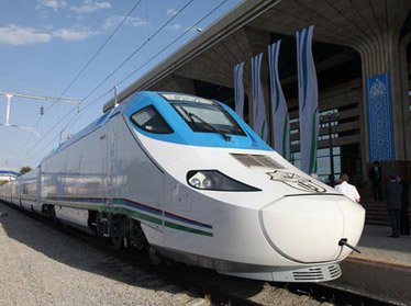 Запущены дополнительные рейсы высокоскоростного поезда «Афросиаб»