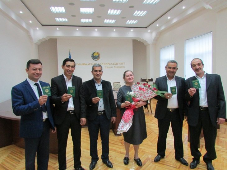 За один год гражданство Узбекистана получили свыше 1000 человек 