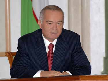 Ислам Каримов поздравил женщин Узбекистана с праздником 