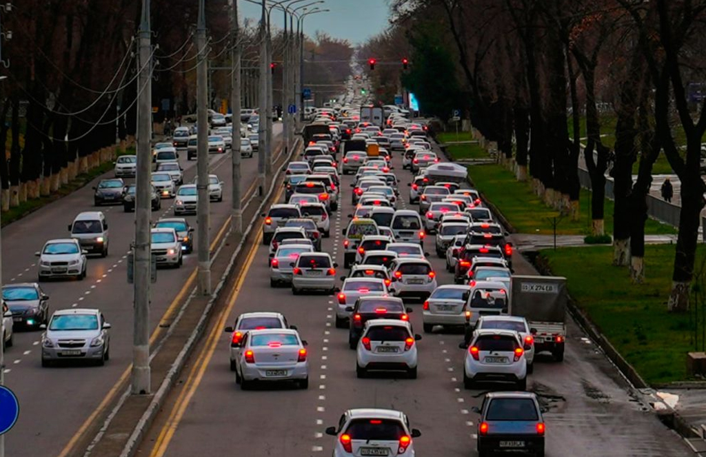 В Узбекистане появятся именные номера для автомобилей В Узбекистане появятся именные номера для автомобилей