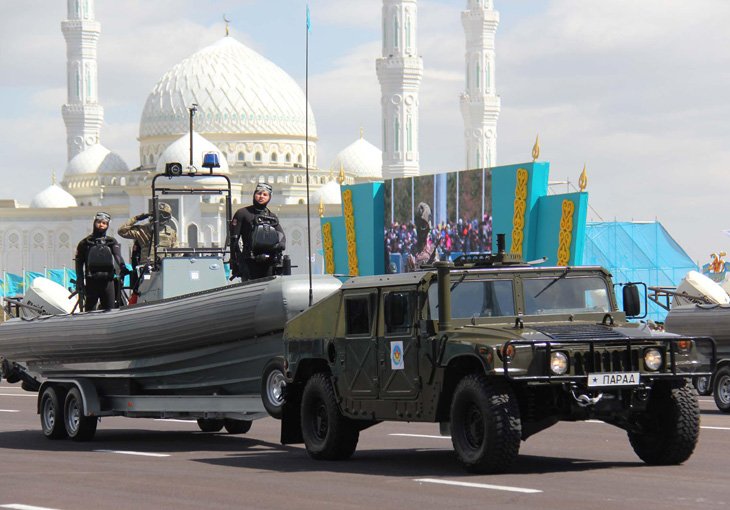 В Узбекистане впервые покажут казахскую военную технику: привезут даже вертолеты