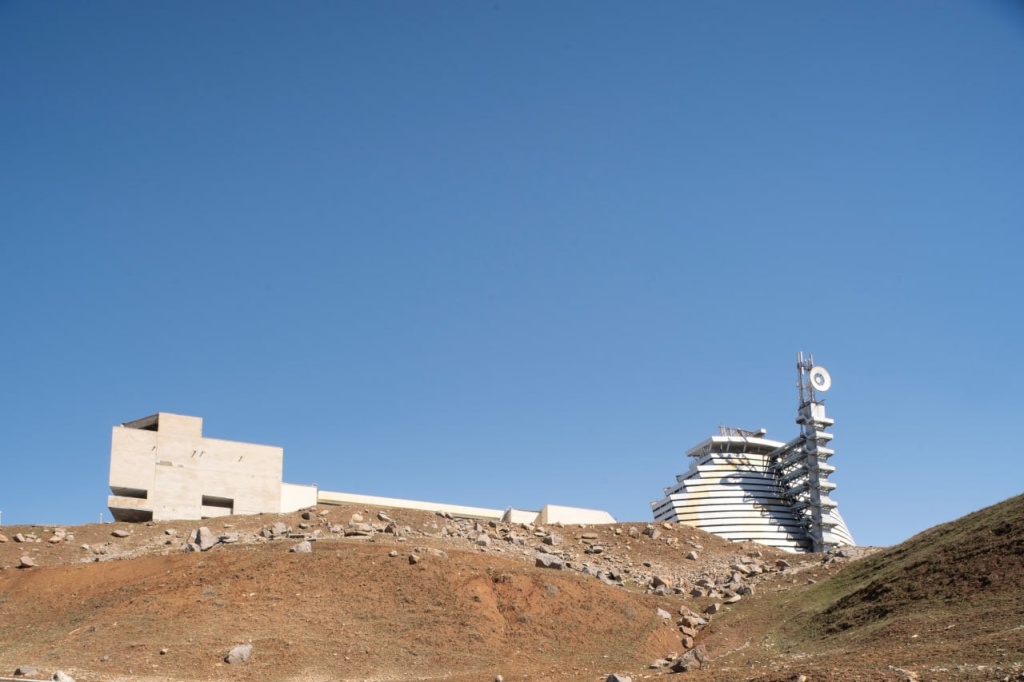 "Сияние как материя". Знаменитый институт Солнца под Паркентом предстанет на 19-й Международной архитектурной биеннале в Италии "Сияние как материя". Знаменитый институт Солнца под Паркентом предстанет на 19-й Международной архитектурной биеннале в Италии