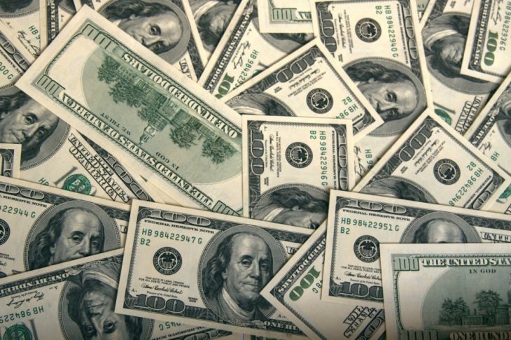 Спецслужбы Узбекистана задержали крупную партию фальшивых долларов 