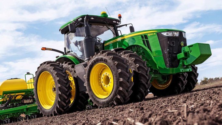 Узбекистан закупит 150 тракторов в США и Беларуси 