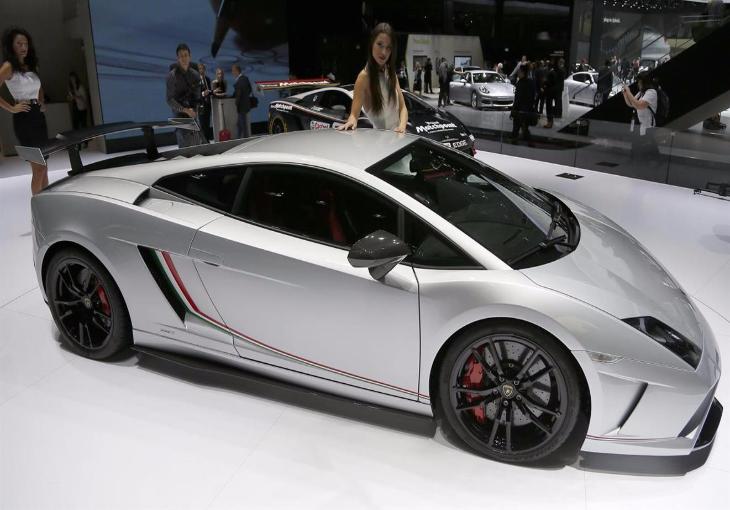 В Андижане судебный департамент выставил на аукцион Lamborghini Gallardo