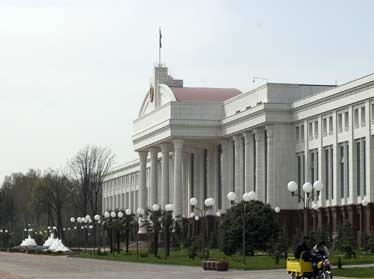 Сенат Узбекистана подвел итоги 2011 года 