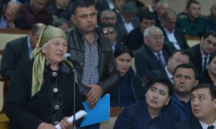 В Узбекистане уволены десятки чиновников, проигнорировавших обращения граждан