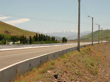 Реконструкцией дороги Ташкент-Ош займется испанская компания 