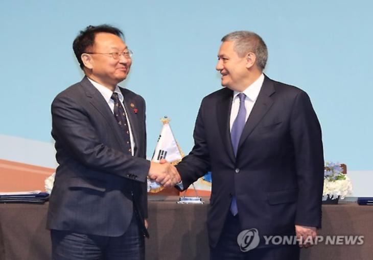 Узбекистан и Корея договорились расширять экономическое сотрудничество