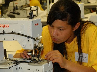 В Узбекистане начали выпускать швейные машинки 