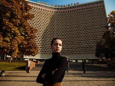 Уроженка Зарафшана представила Узбекистан в международном фотопроекте «Атлас красоты» 