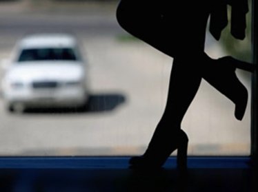 Через сайт знакомств ташкентских девушек вербовали для занятия проституцией в Казахстане