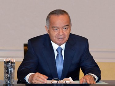 Ислам Каримов подписал документы по расширению сотрудничества с Китаем и Казахстаном 