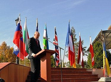 Британский посол сделал заявление по случаю годовщины трагических событий в Кыргызстане.