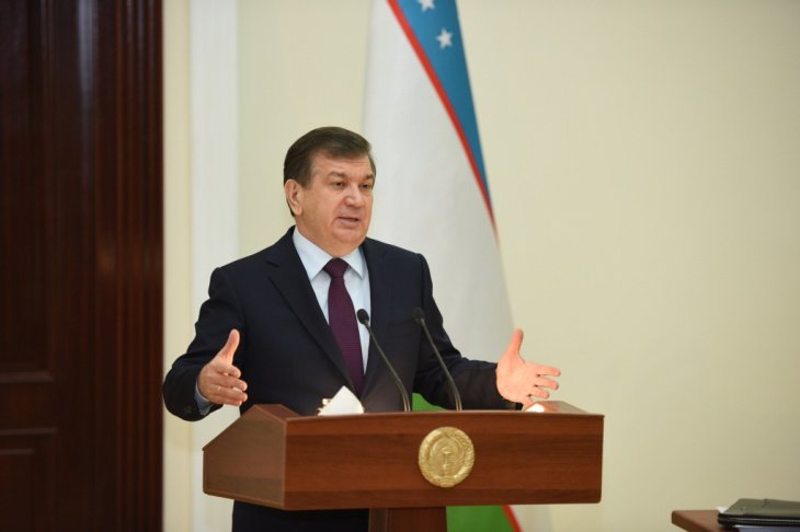 Мирзиёев будет увольнять чиновников за слабый рост занятости 