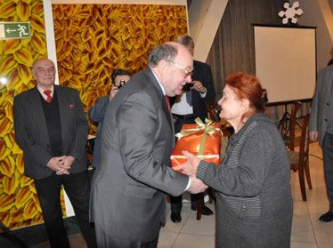 В Ташкенте отпраздновали 80-летие Академического русского драматического театра Узбекистана 