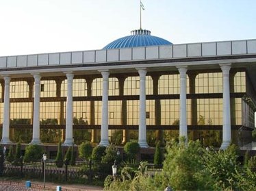 Нижнюю палату парламента Узбекистана не будет возглавлять Ташмухамедова 