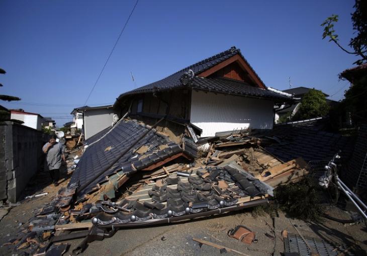 Каримов выразил соболезнования премьеру Японии в связи с жертвами землетрясения 