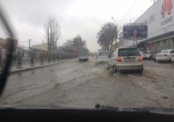 Ташкент опять затопило после дождя