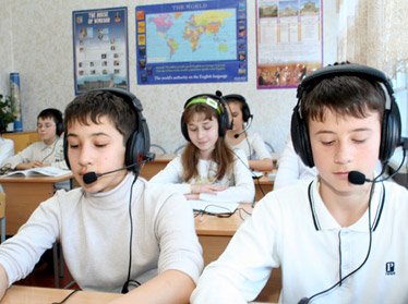 В этом году 5286 кабинетов иностранного языка в школах будут оснащены современны оборудованием   