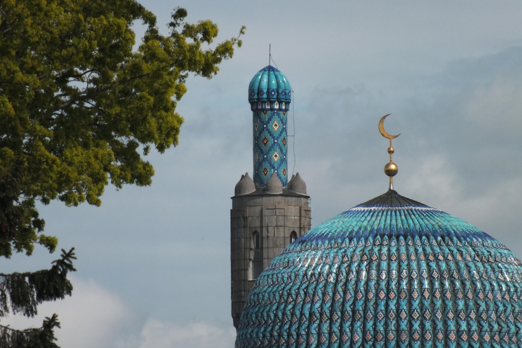 Сколько дней узбекистанцы отдохнут на Руза Хайит