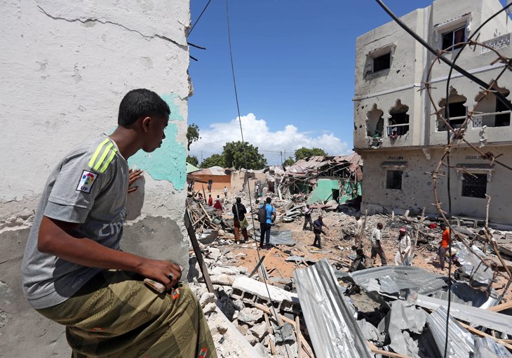 Боевики захватили отель в Сомали, где собрались министры