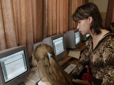 В узбекских школах выявлена потребность в компьютерной технике
