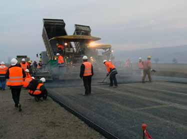 Узбекистан в 2012 году направит свыше 852,3 млрд. сумов ($487 млн.) на строительство и реконструкцию дорог 