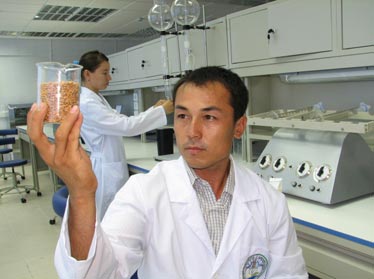 В Узбекистане повысят зарплаты ученым  