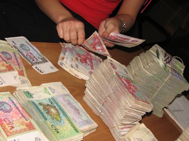 В будущем году узбекистанцам увеличат налог с зарплаты 