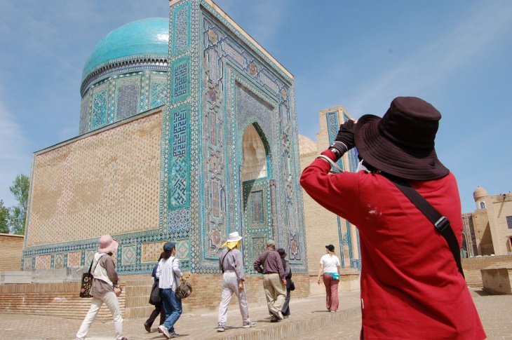Число туристических виз в Узбекистан выросло на 25%