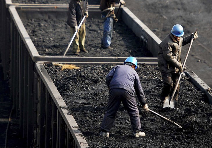 Начальнику – выговор, отрасли – программу: Мирзиёев занялся развитием угольной промышленности