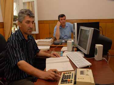 В Узбекистане на 5% сократят численность государственного аппарата