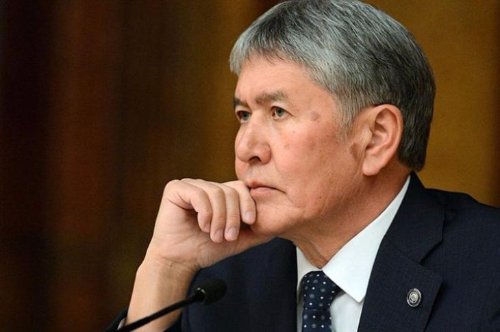 Атамбаев отменил визит в Сочи из-за возможных беспорядков перед выборами президента 