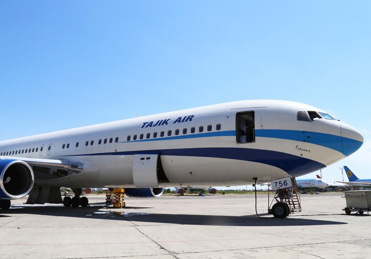 Самолёт «Tadjik Air» проходит техобслуживание в «Uzbekistan Airways Technics»
