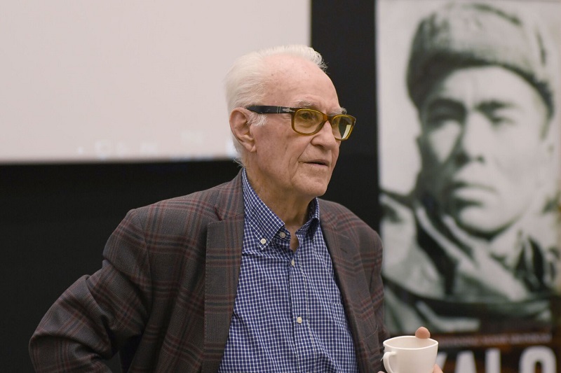 Фильм узбекского режиссера Али Хамраева показали в Роттердаме Фильм узбекского режиссера Али Хамраева показали в Роттердаме