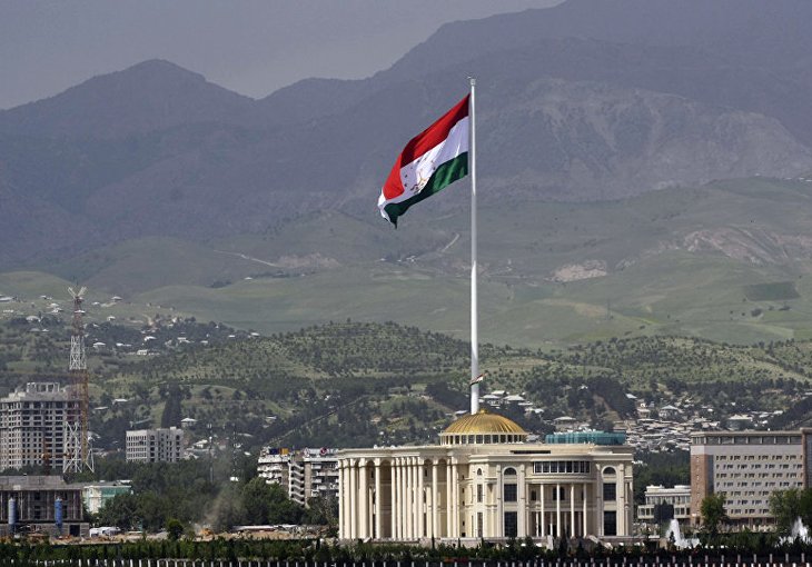 Прибывшая в Ташкент таджикская делегация подготовит встречу президентов 