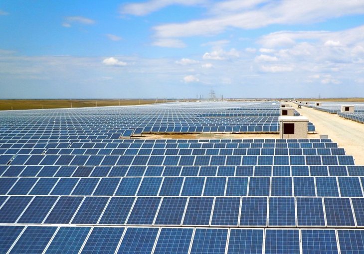 В Узбекистане идёт строительство солнечной электростанции