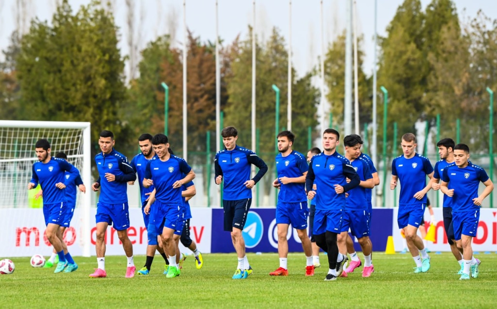 Сборные Узбекистана и Китая по футболу сегодня проведут товарищеский матч 