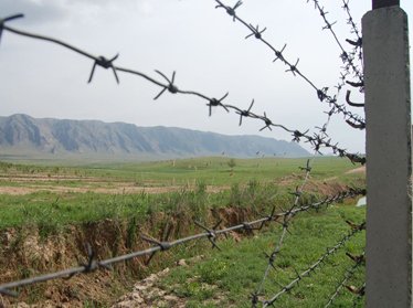 Контрабандисты стали причиной стрельбы на узбекско-кыргызской границе  