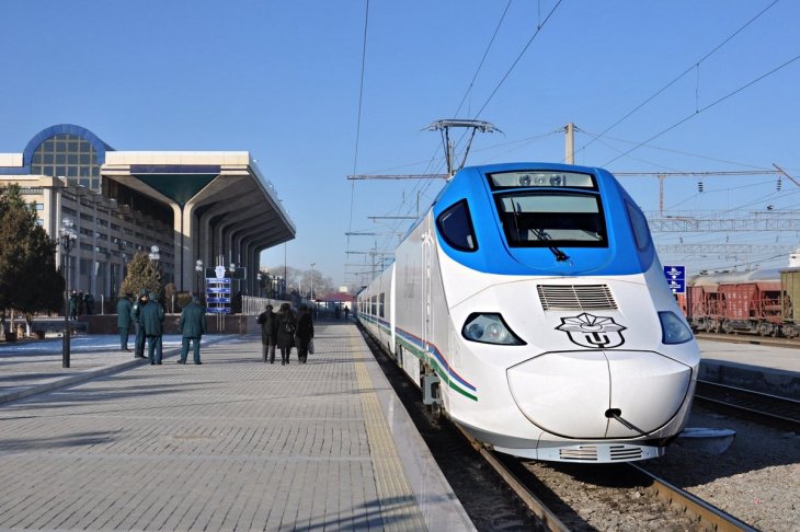 Железнодорожники Узбекистана изменили расписание движения поездов Afrosiyob 