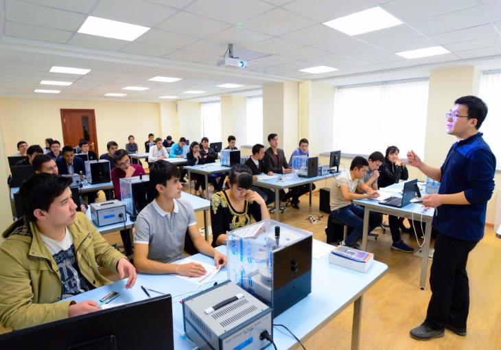 В Узбекистане повысилась стоимость обучения в вузах