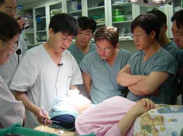 Онкобольные из Узбекистана будут  ездить на лечение в Корею в рамках медицинского тура