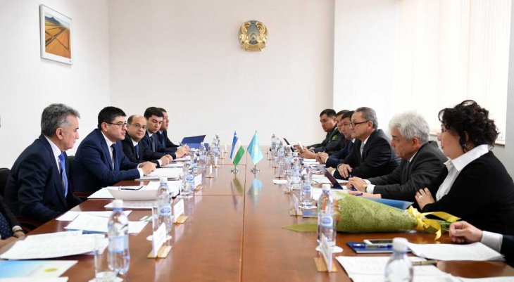МИДы Узбекистана и Казахстана обсудили введение Silk Road визы