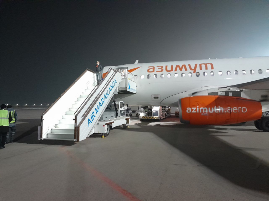 Российская Azimuth Airlines запустила рейсы между Минеральными Водами и Самаркандом 
