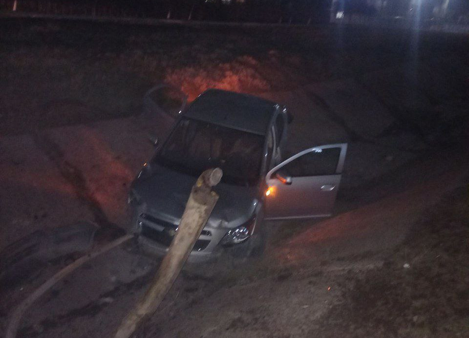 В Ташкентской области автомобильная авария оставила десятки домов без газа