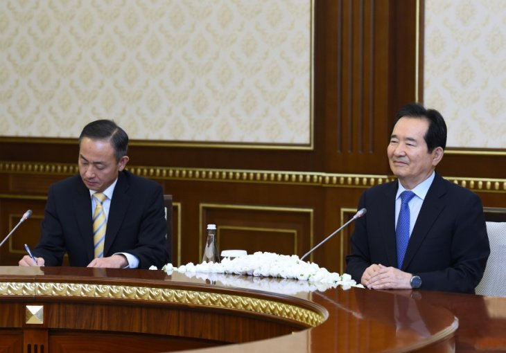 Шавкат Мирзиёев провел переговоры со cпикером парламента Южной Кореи