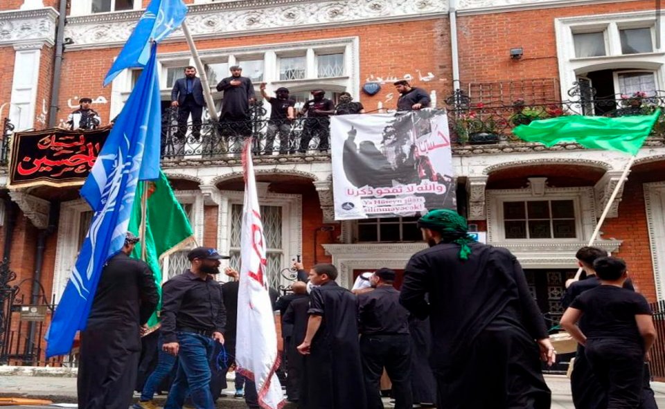 Узбекистан осудил провокационное нападение на посольство Азербайджана в Великобритании. Видео  
